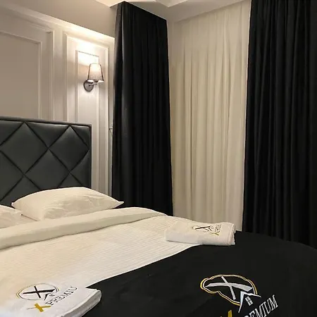 X Premium Aparthotel 3*