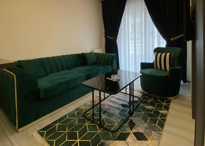 X Premium Aparthotel 3*